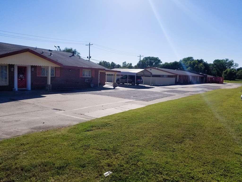 Americas Best Value Inn Arkansas City Exterior photo